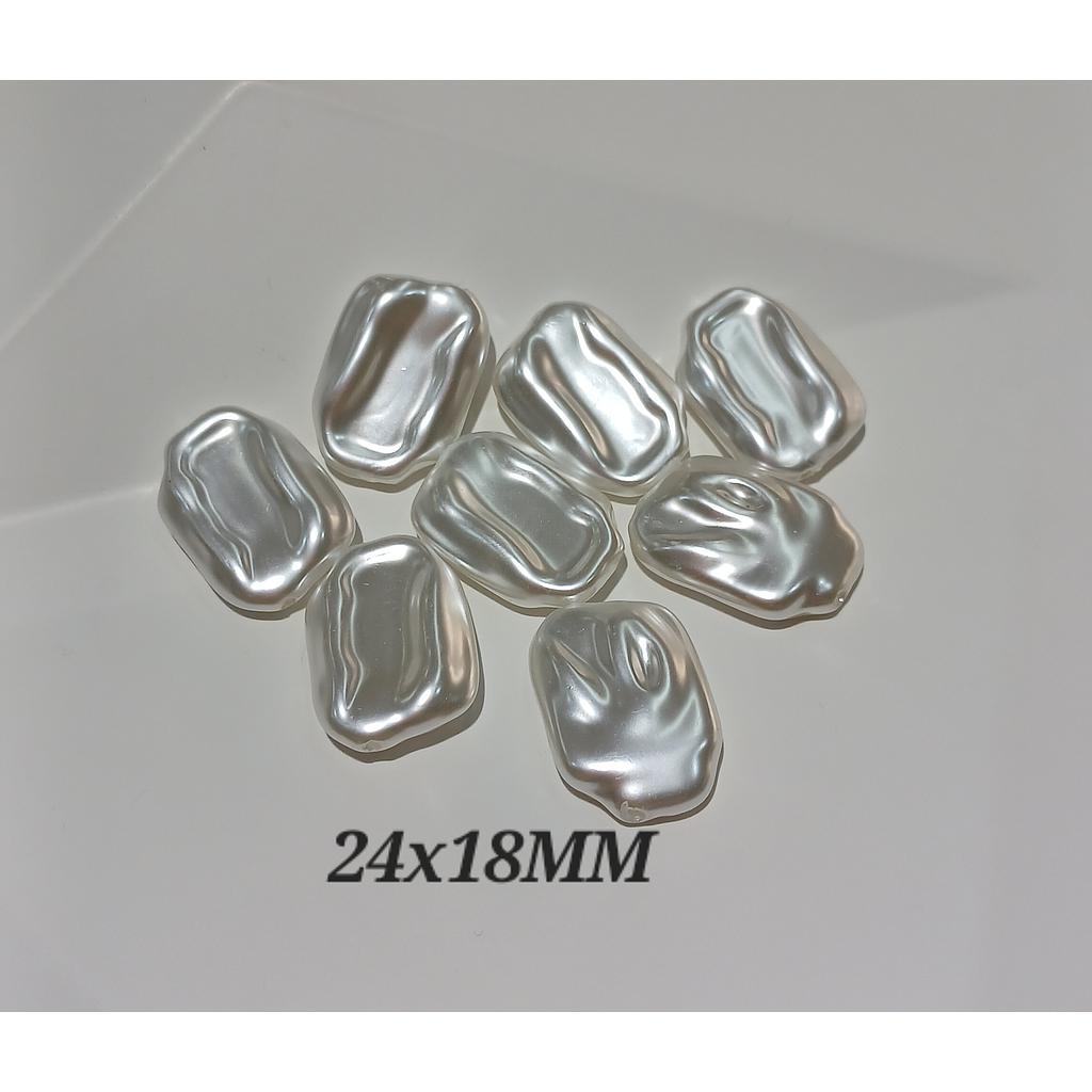PERLA ACRILICA RECTANGULAR 24X18MM 12PCS