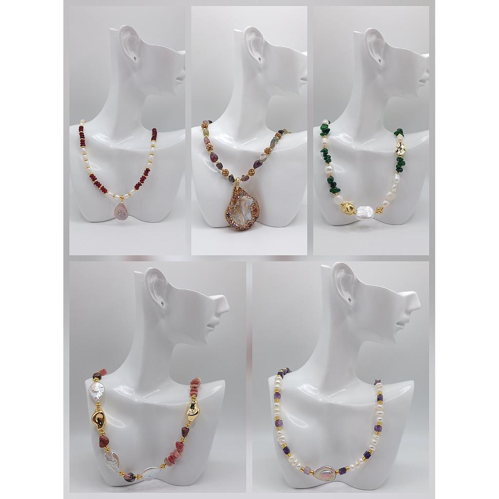 COLLARES TERMINADOS CON PERLAS Y PIEDRAS