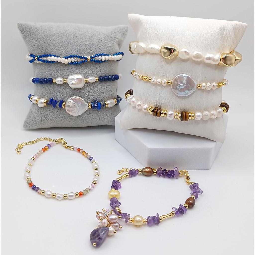PULSERAS TERMINADAS CON PERLAS Y PIEDRAS