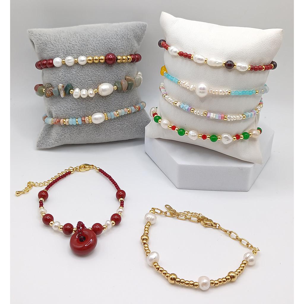 PULSERAS TERMINADAS CON PERLAS Y PIEDRAS