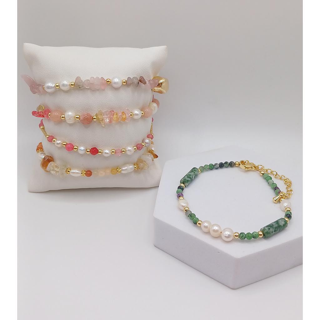 PULSERAS TERMINADAS CON PERLAS Y PIEDRAS