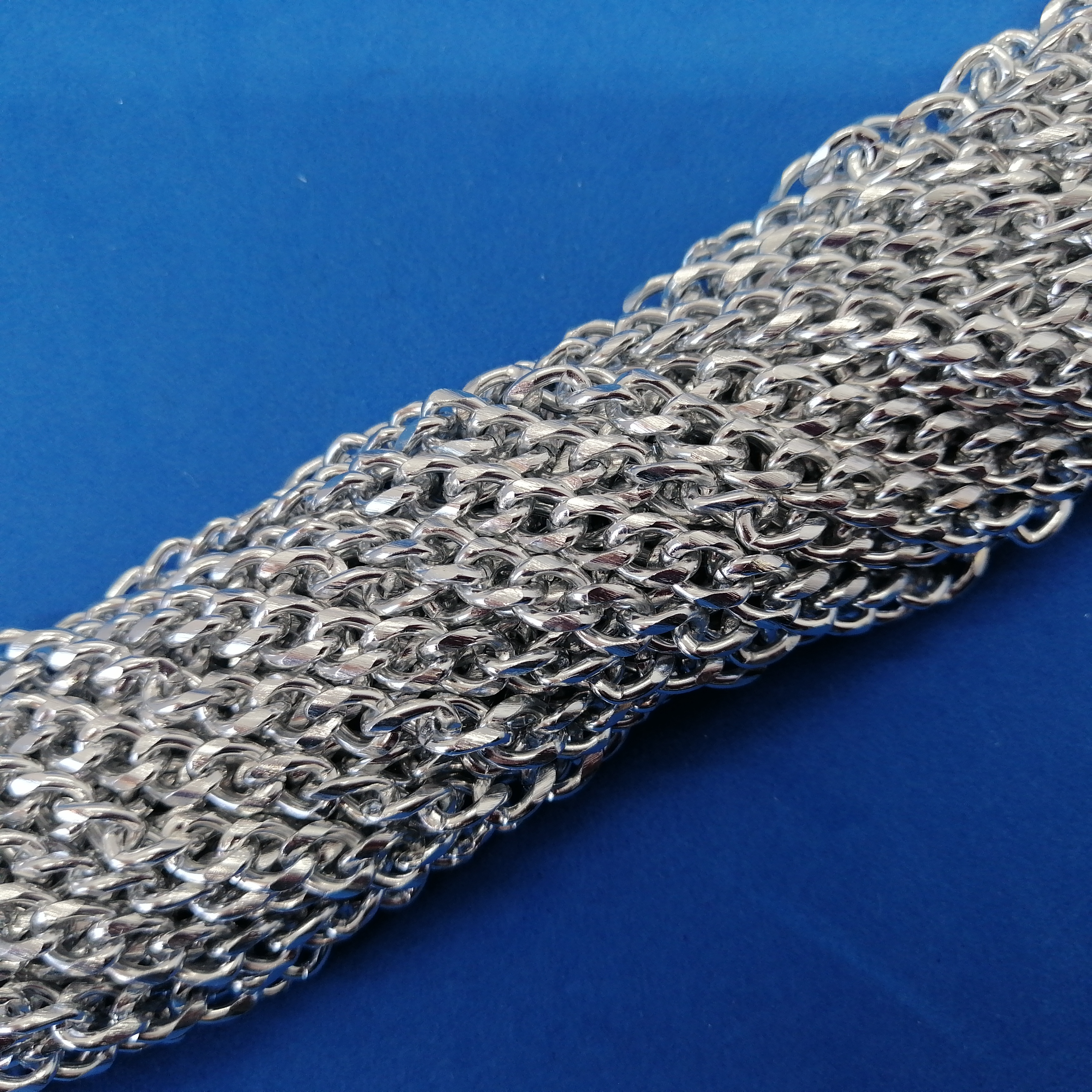 CADENA ALUMINIO