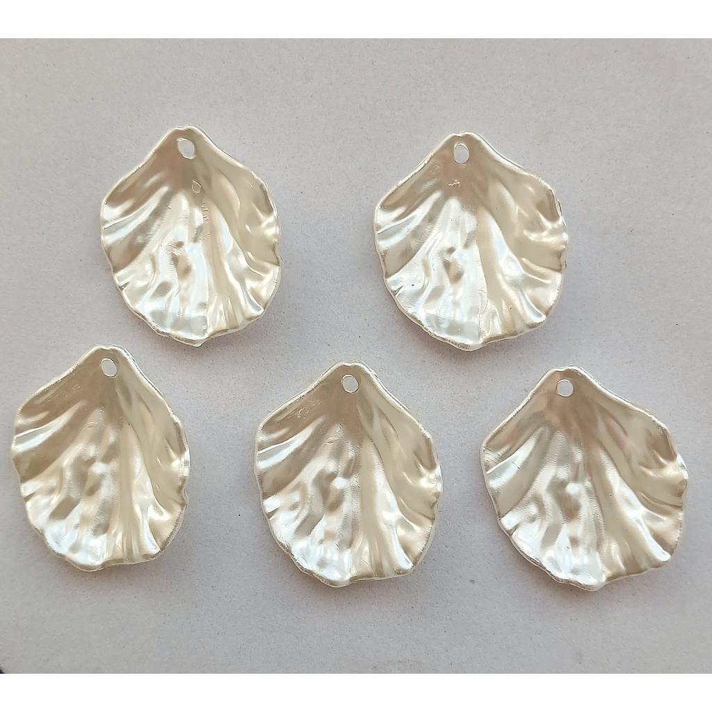 PETALO ACRILICO 30X26MM 5GRS