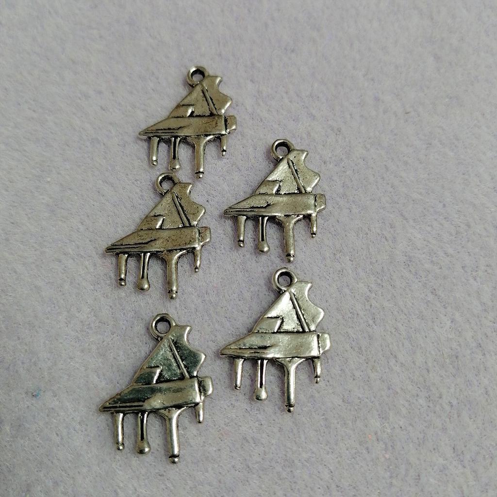 DIJE PEWTER PIANO