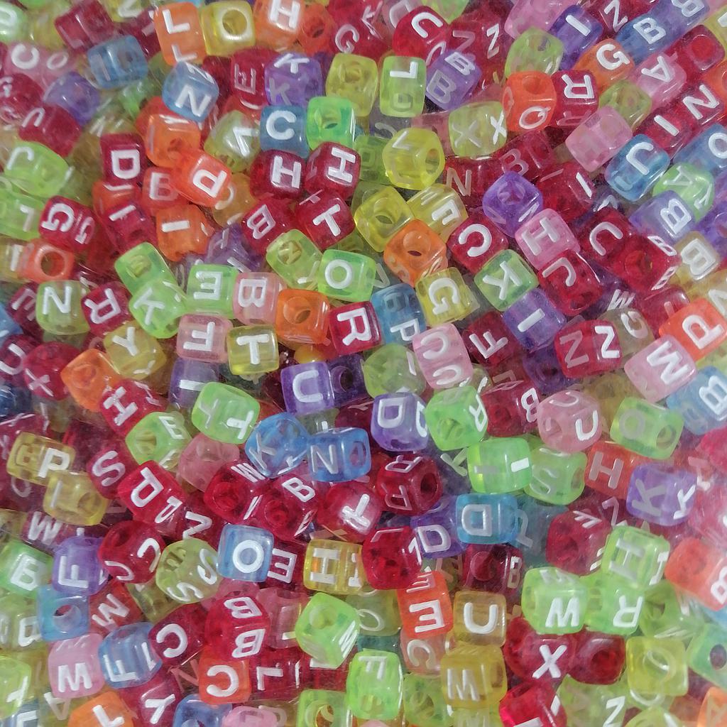 PAQUETE SEPRADOR CUBO LETRAS 7X7MM