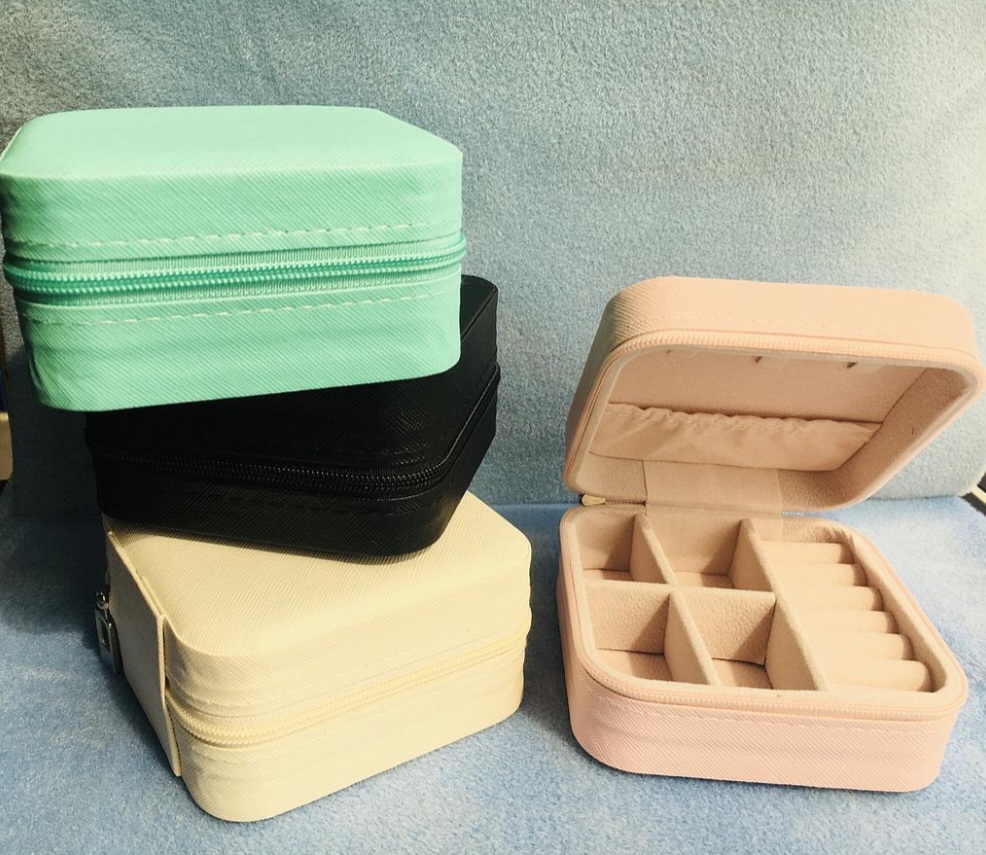 JOYERO/ ESTUCHE PARA JOYAS 10X10X5CM