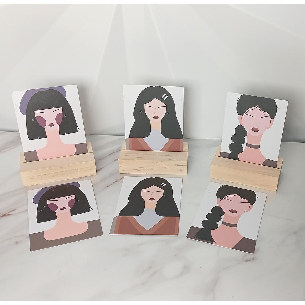 CARTON EXHIBIDOR DE MUJERES 6X9CM 3PCS