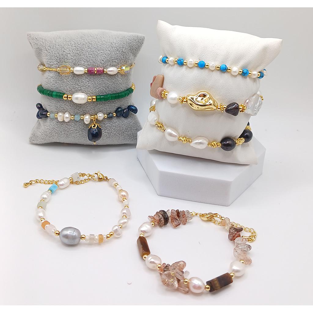 PULSERAS TERMINADAS CON PERLAS Y PIEDRAS